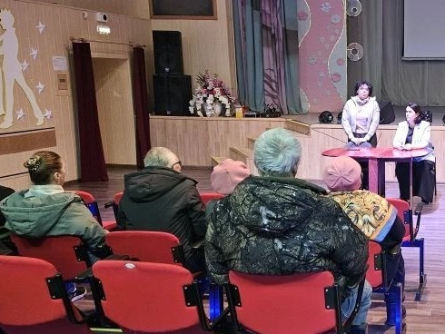 Обсудили на собрании.