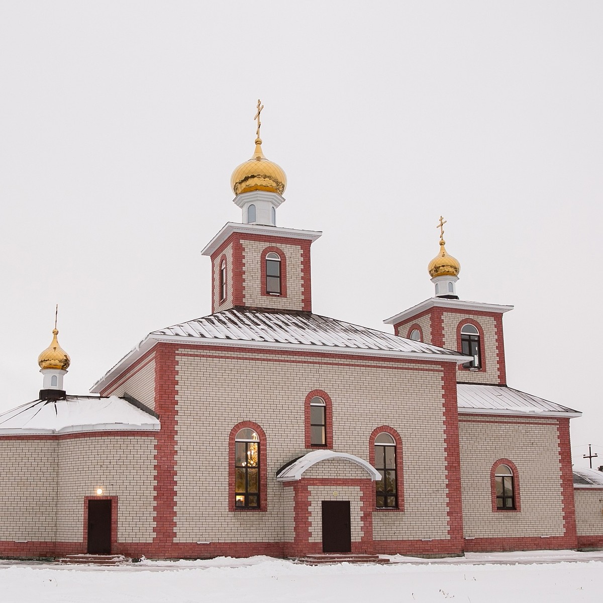 Храм в честь святого равноапостольного князя Владимира.