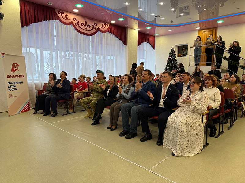 Посвящение в юнармейцы во второй пойковской школе.